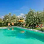 With Pool And Private Terrace In Tuscany Διαμέρισμα *