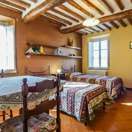 With Pool And Private Terrace In Tuscany Appartement